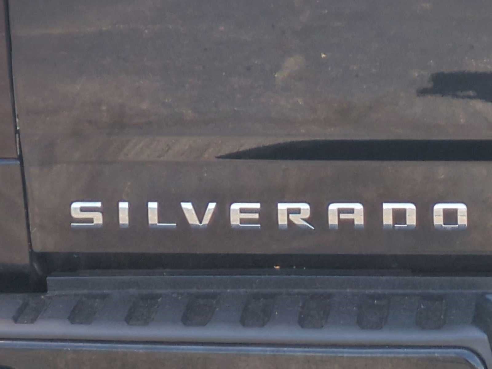 2018 Chevrolet Silverado 1500 4WD Crew Cab 143.5 LT w/2LT